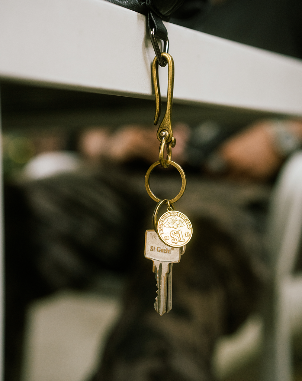 "Shi-Ling" Keyhook